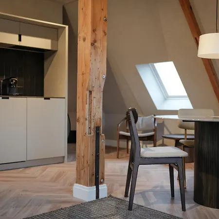 By Friso - Scheveningen ホテル *